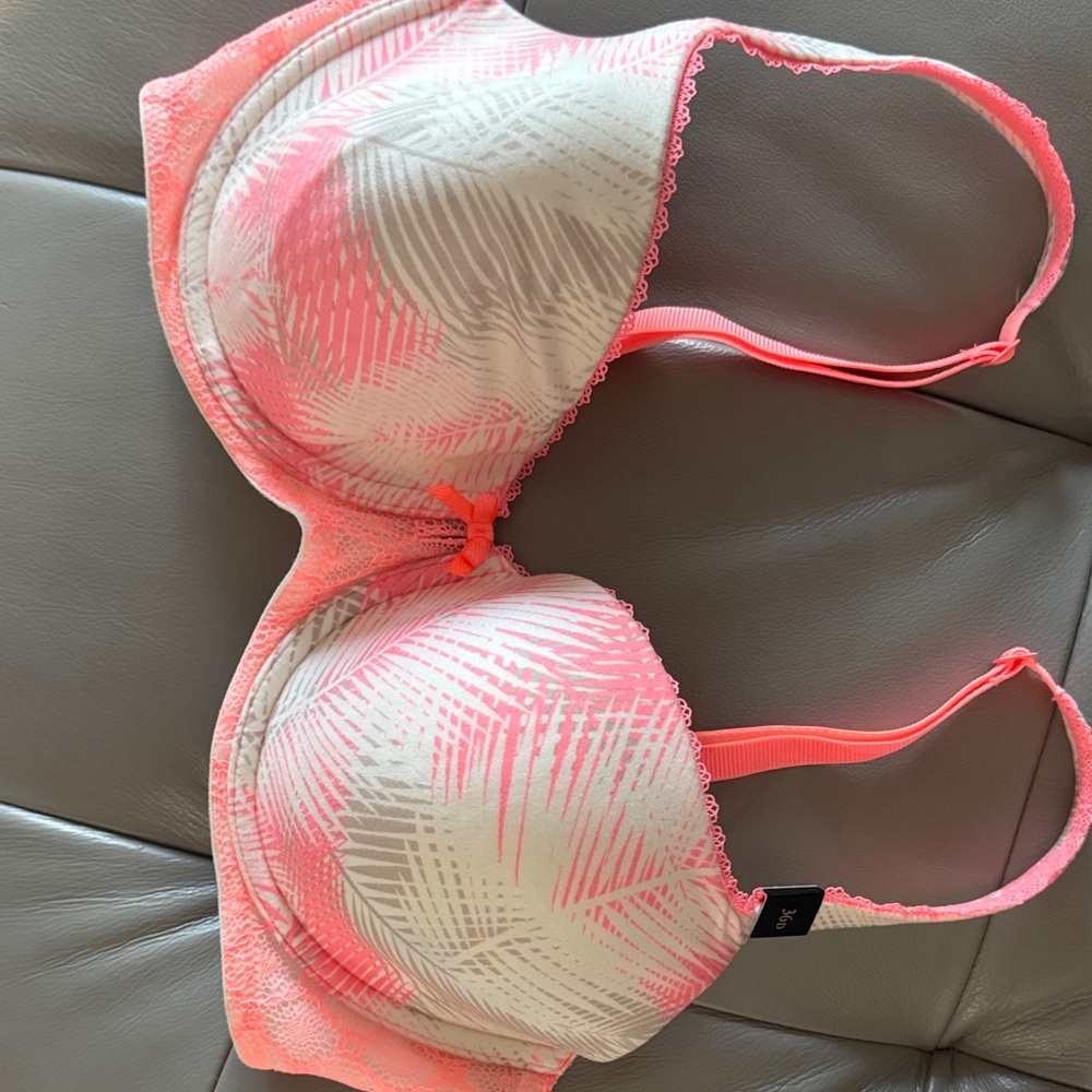Women's Pink and White Bra
